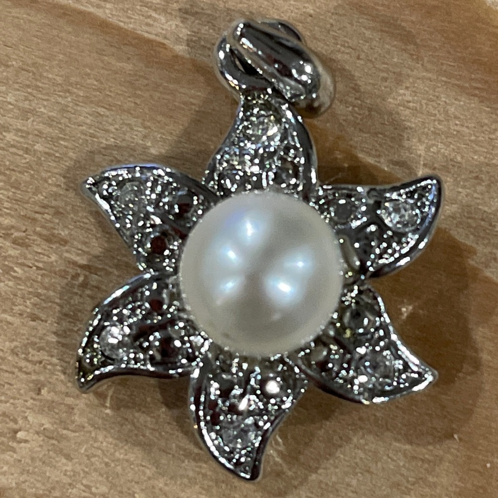 Vintage Pearl & Rhinestone Flower Pendant